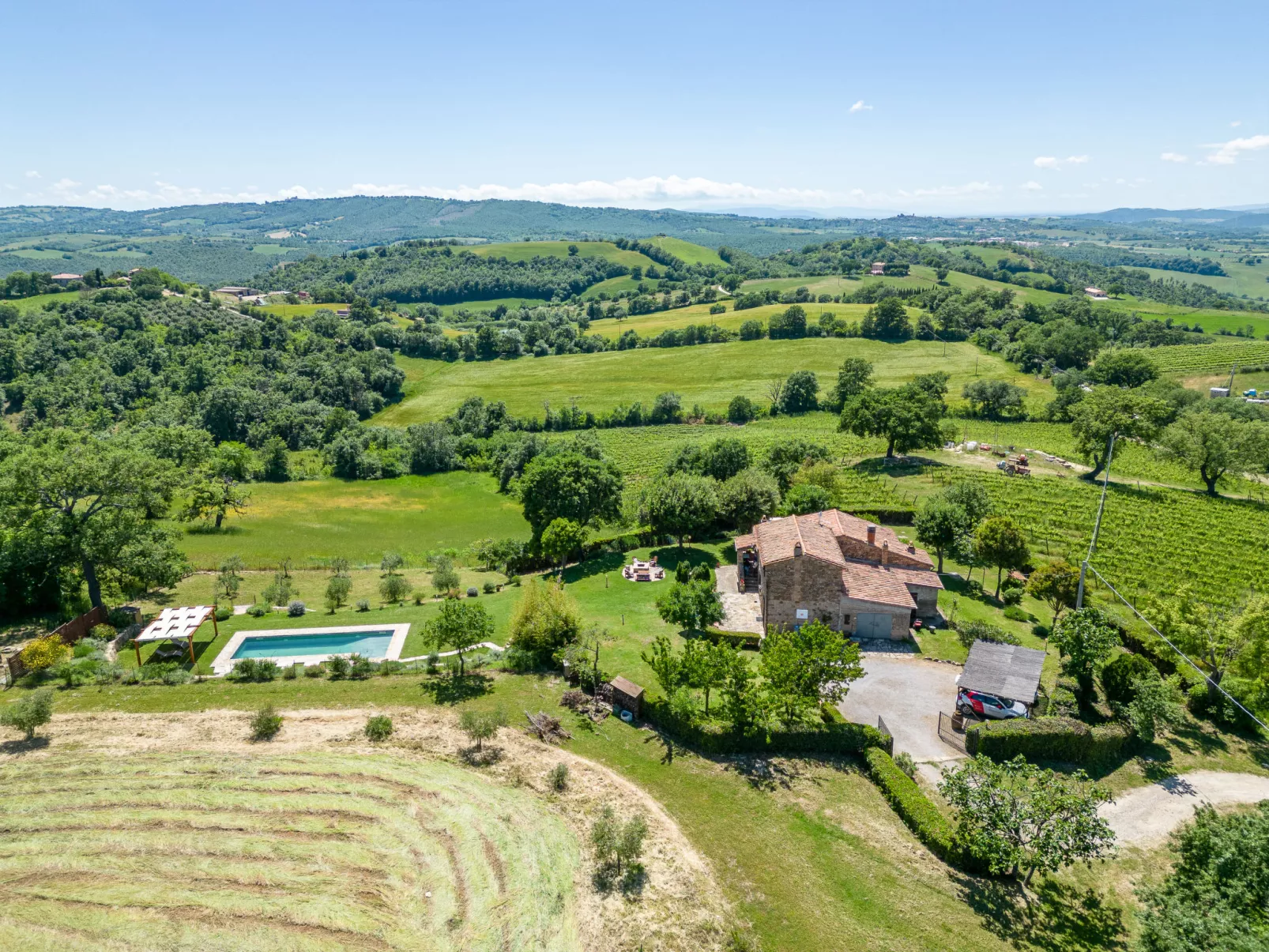 Montecavallo-Outside