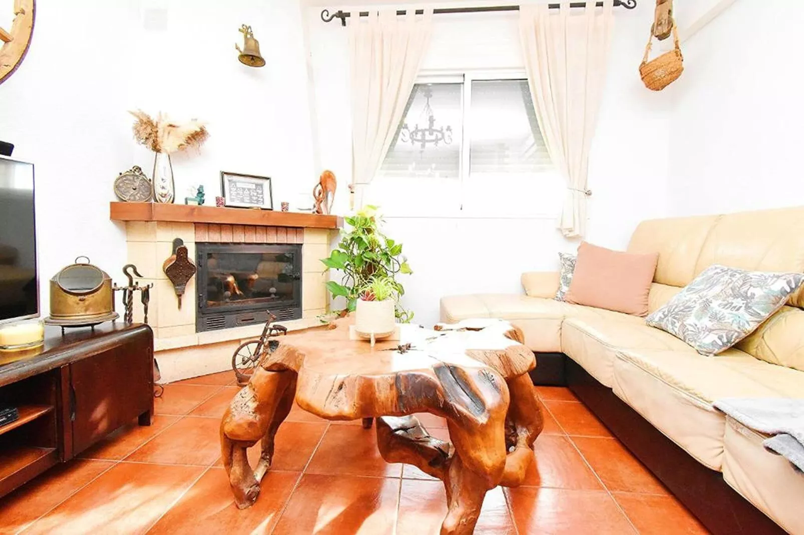 La Casa del Alcor-Living room