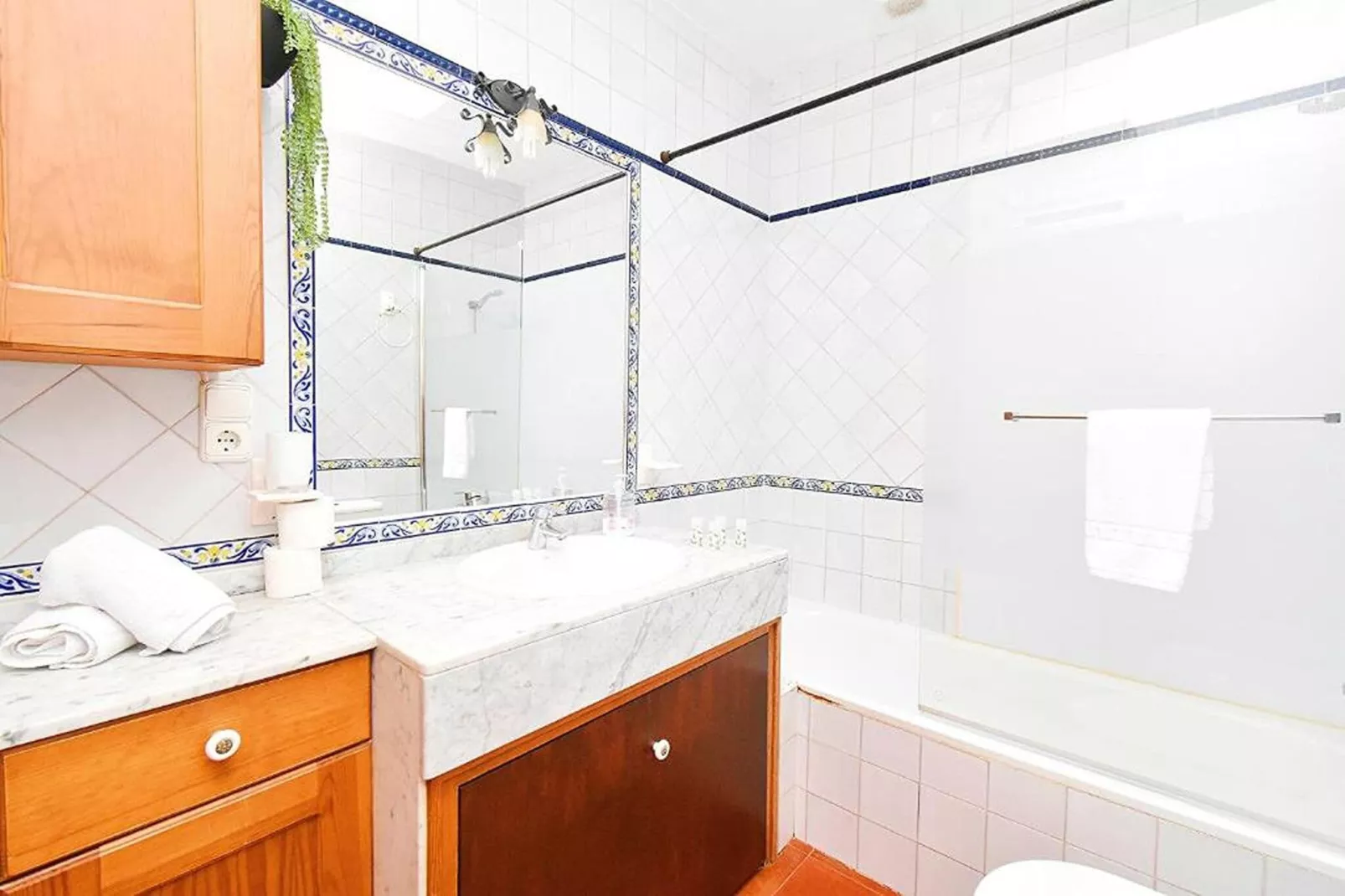 La Casa del Alcor-Bathroom