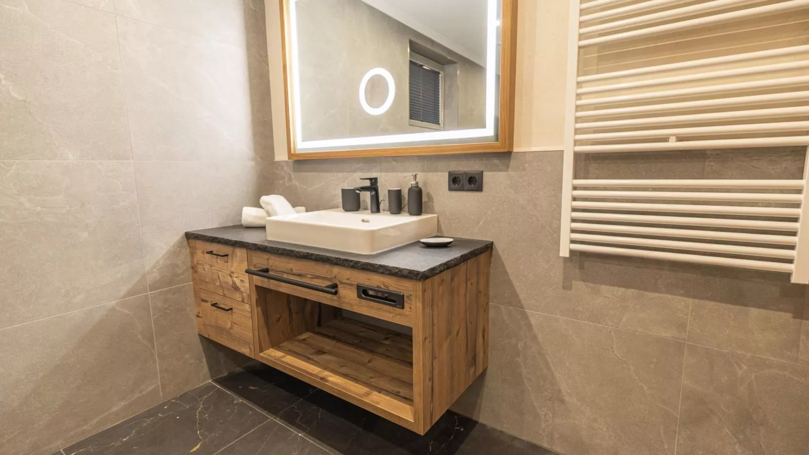 Siedelhütte-Bathroom