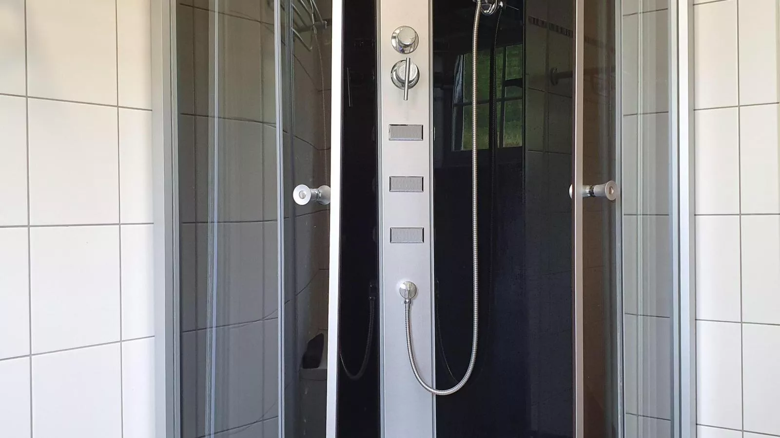 Residence Suprême-Bathroom