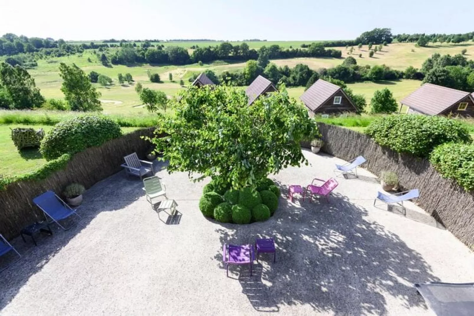 Residence Le Domaine du Val Grand-Laviers // T3-Gardens summer