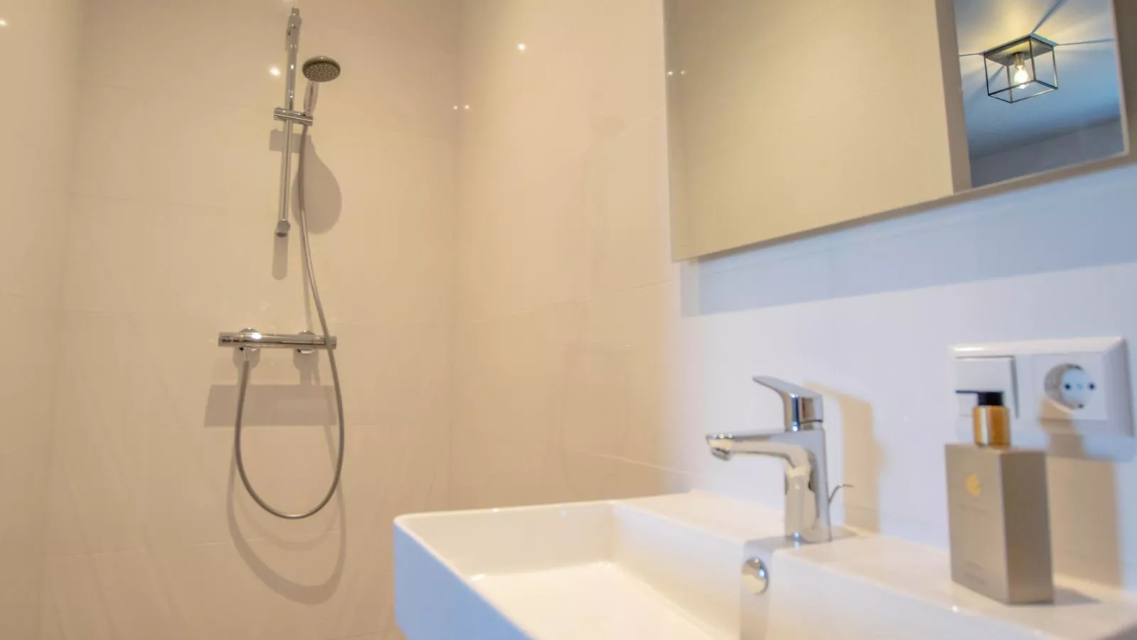 Jonkieshof-Bathroom
