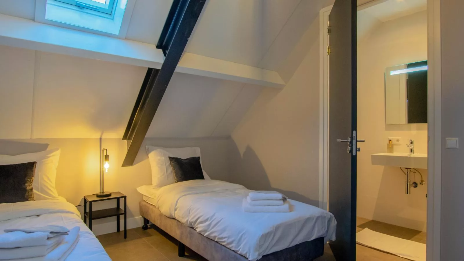 Jonkieshof-Bedroom