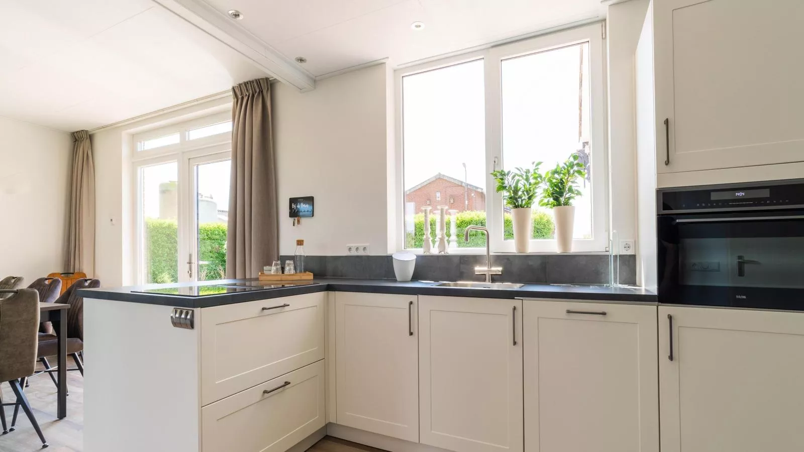 Bij de Buren-Kitchen