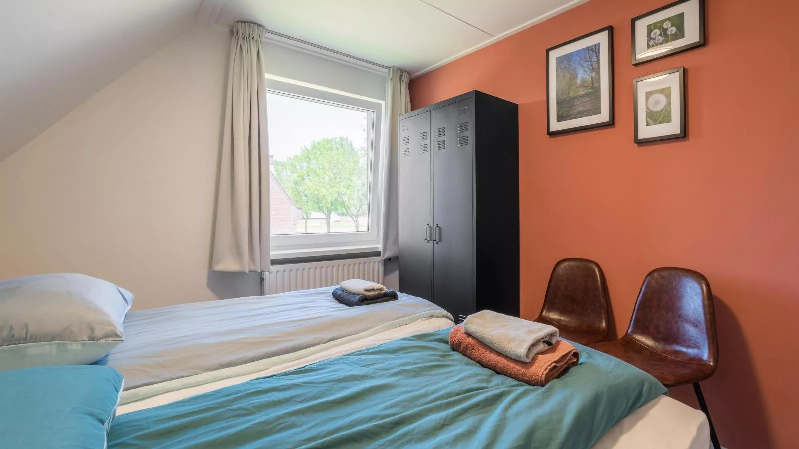 Bij de Buren-Bedroom