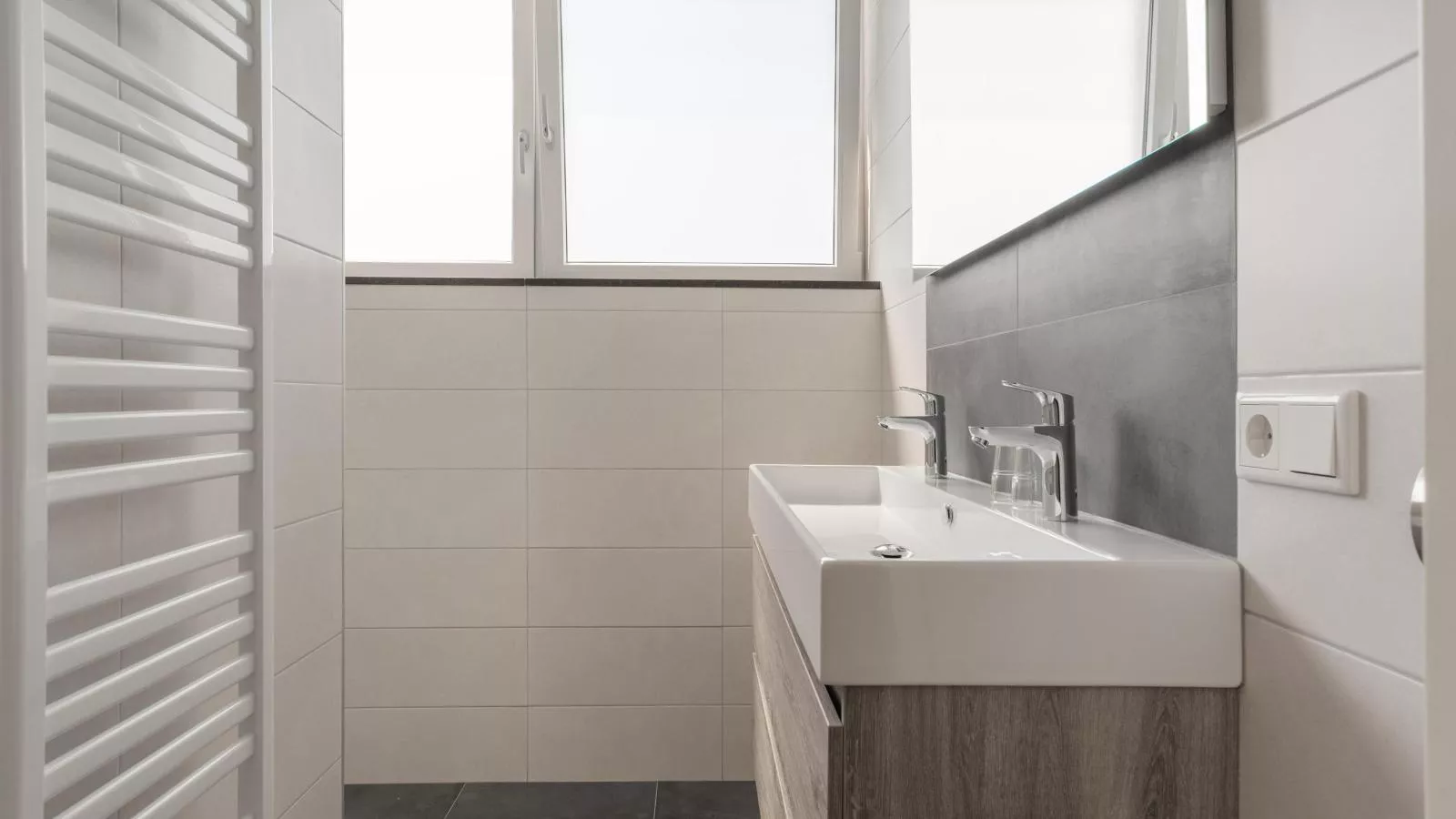 Bij de Buren-Bathroom