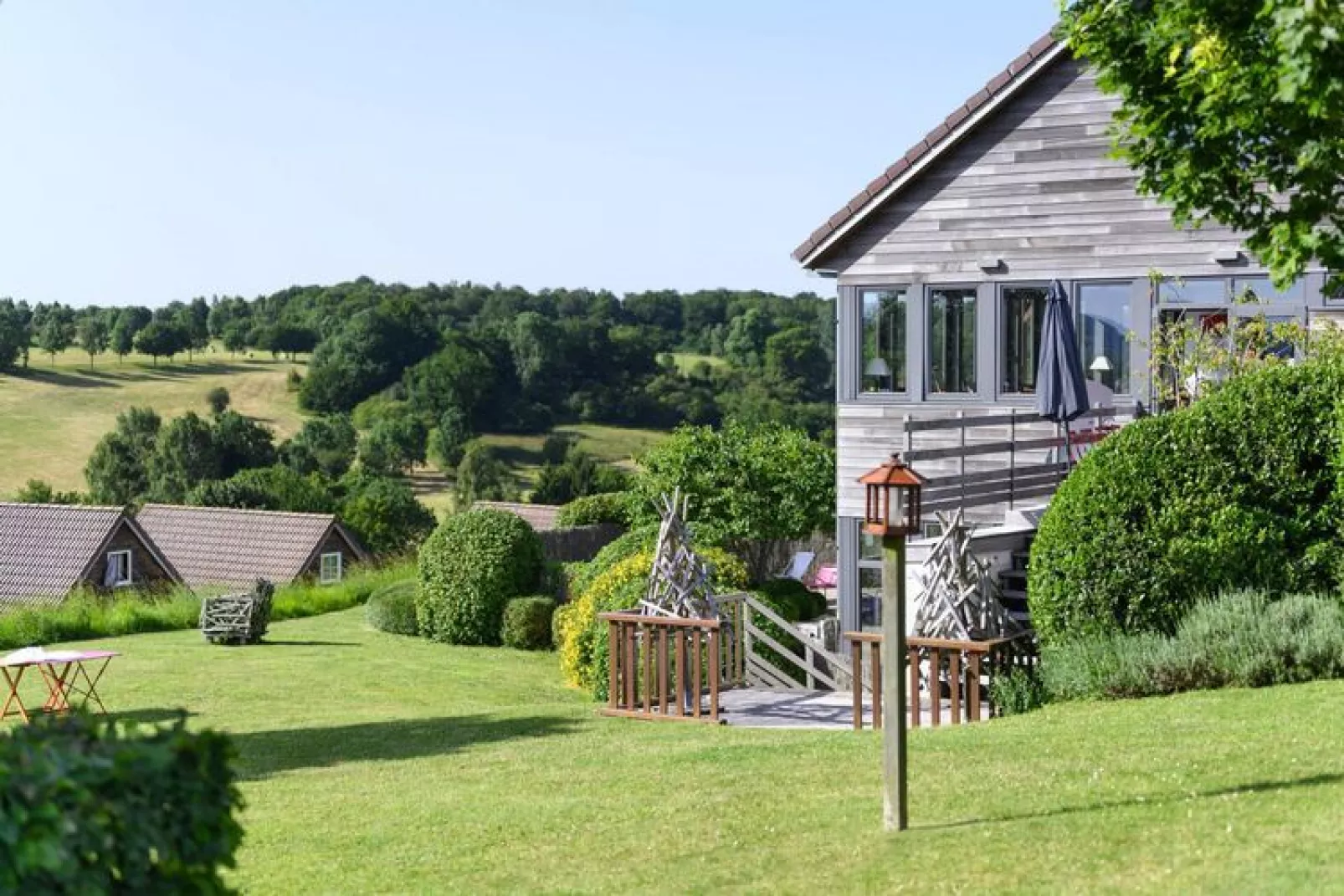 Residence Le Domaine du Val Grand-Laviers // T3-Exterior summer