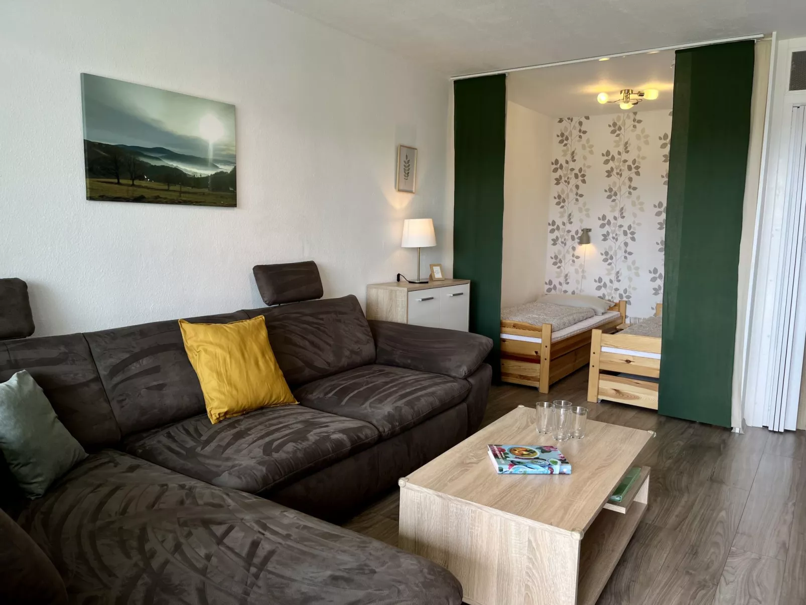 Wald und Wiese (B 94)-Inside