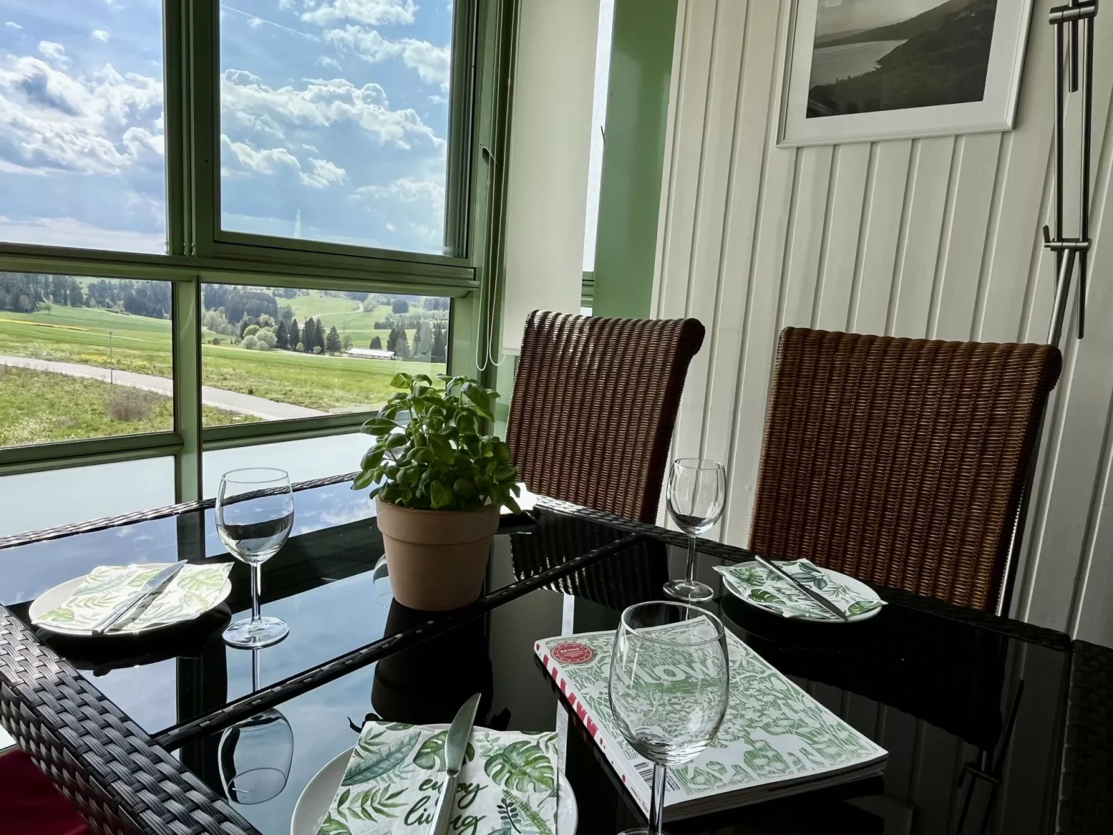 Wald und Wiese (B 94)-Inside