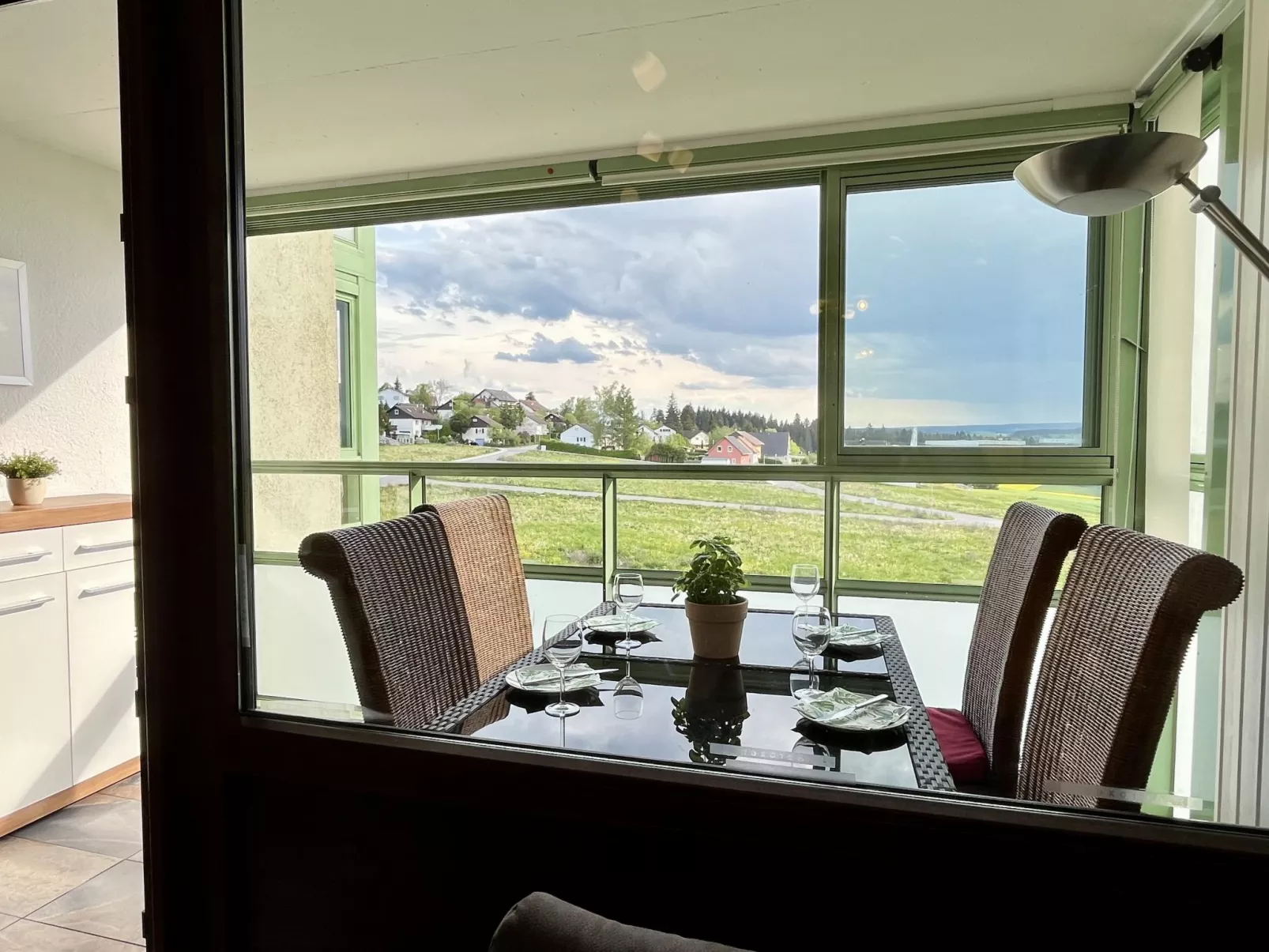 Wald und Wiese (B 94)-Inside