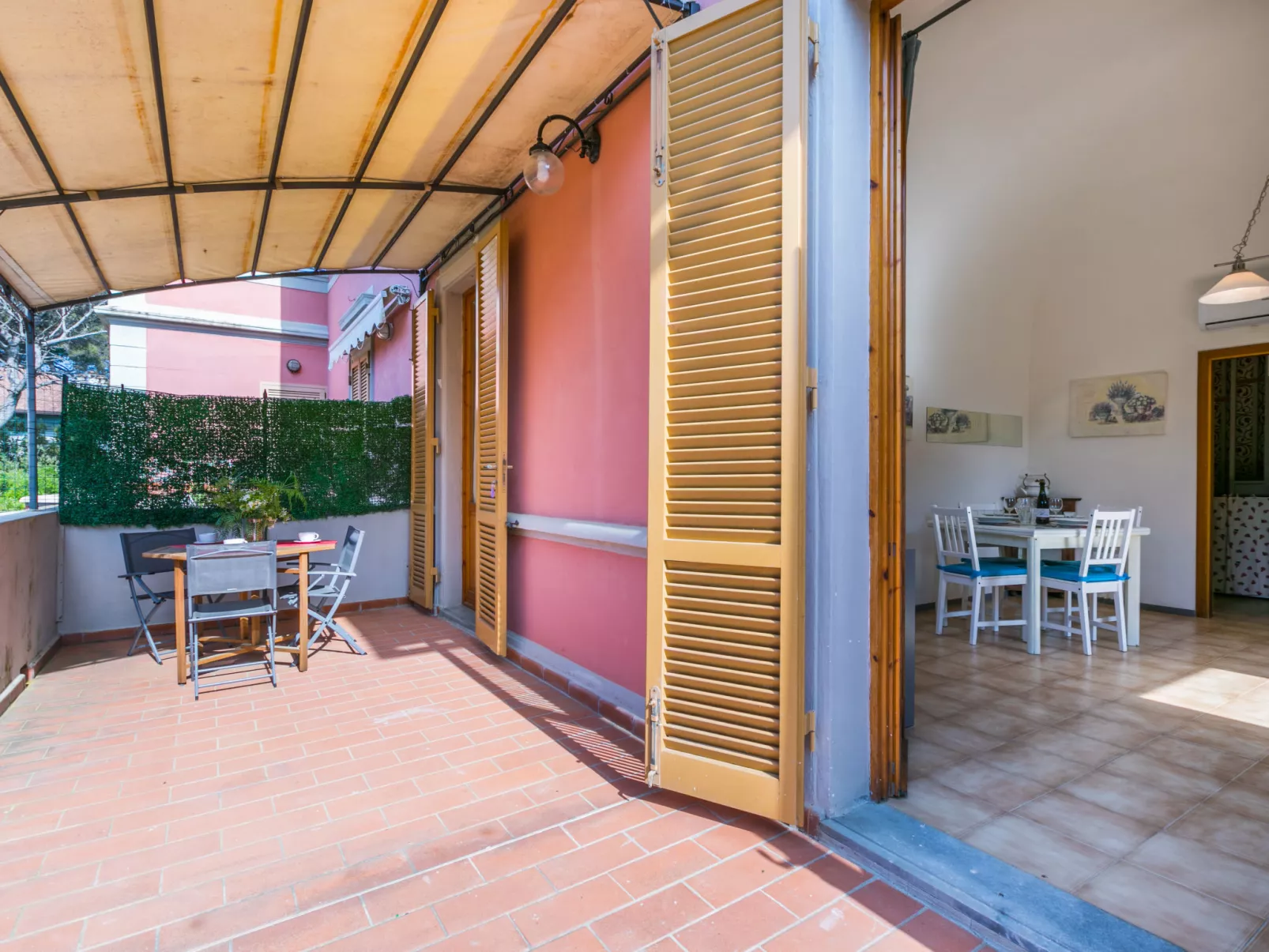 Beach home-Outside