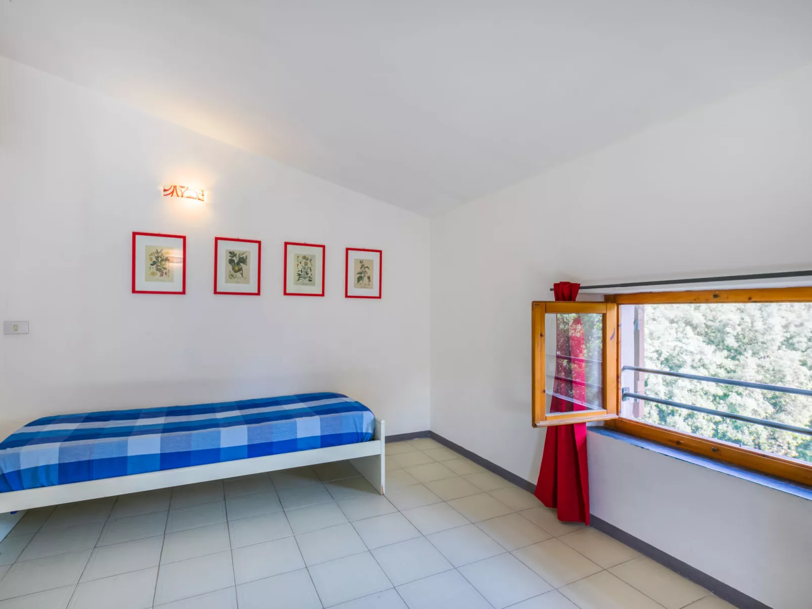 Beach home-Inside