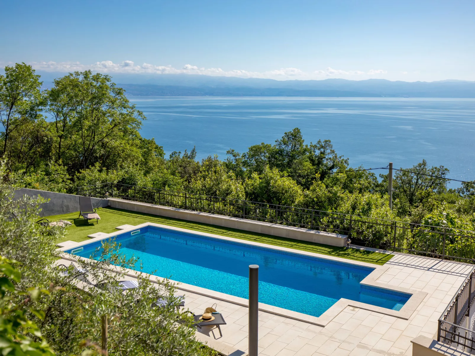 Villa Alba-Outside