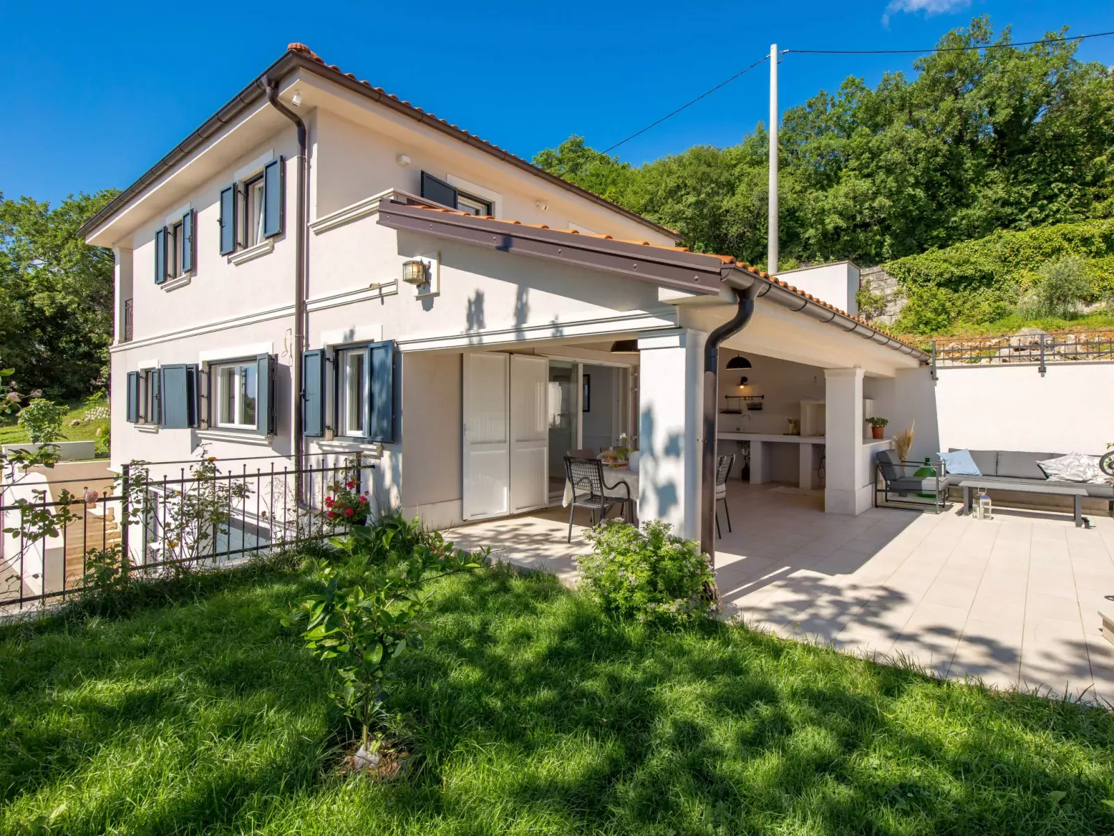 Villa Alba-Outside
