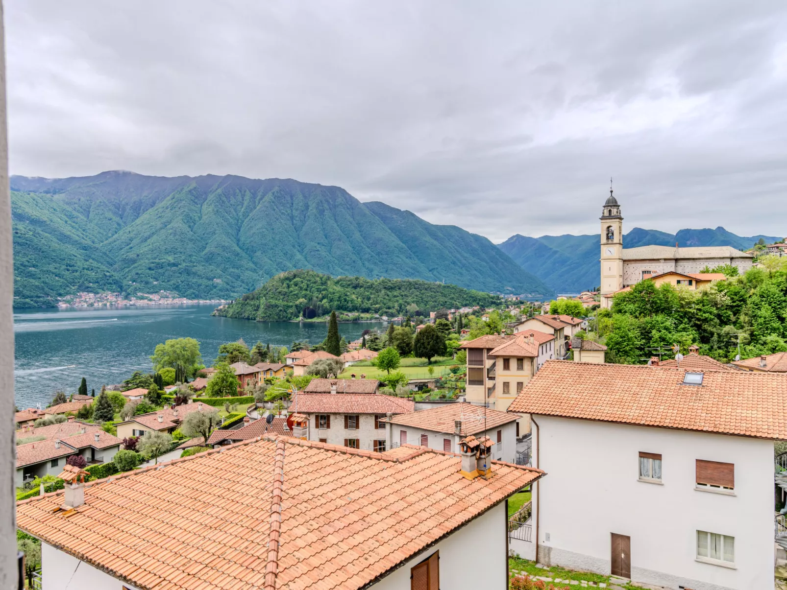 Vista Brentano Paradiso-Outside