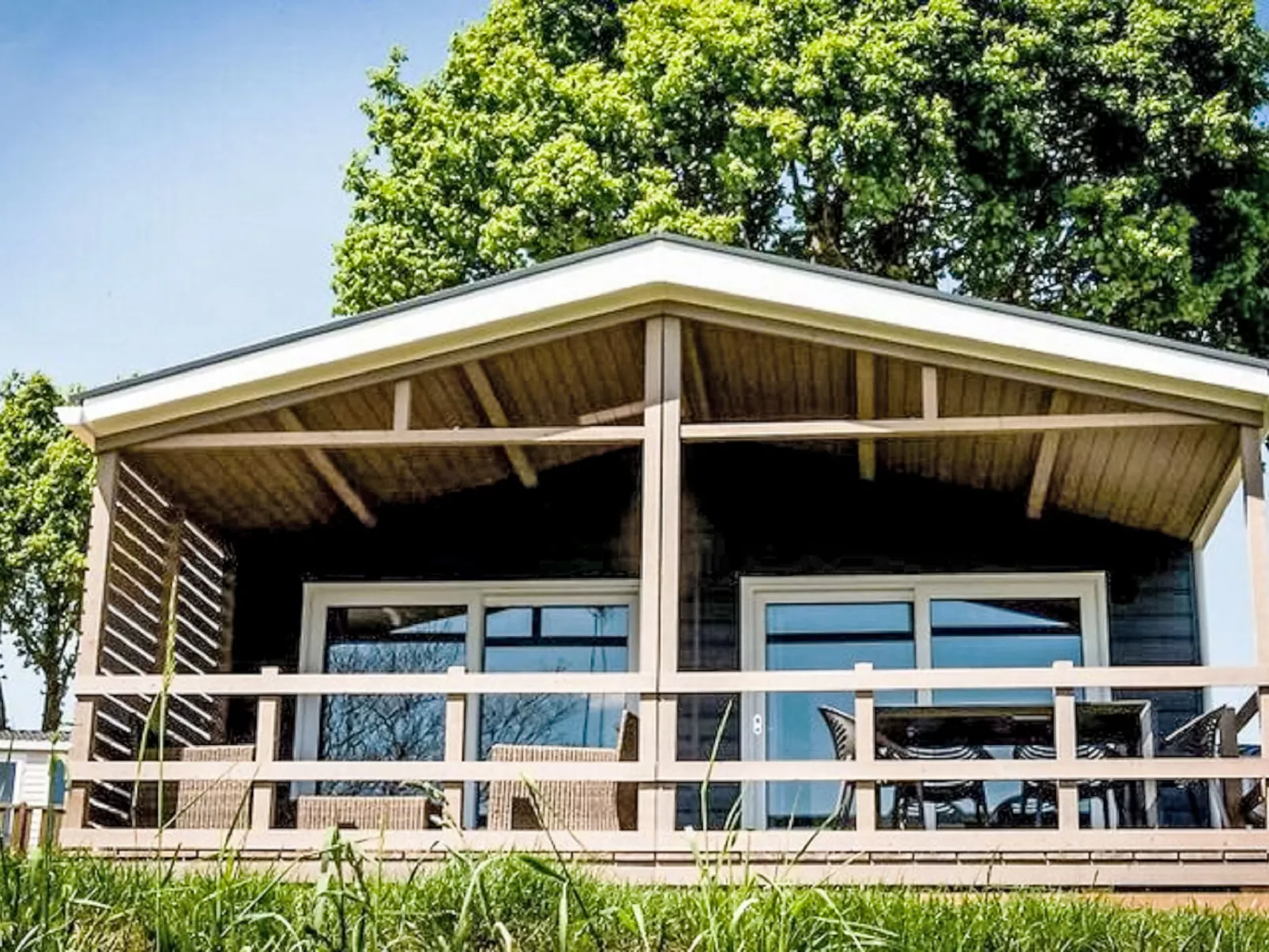 Panorama Cottage 4-Outside