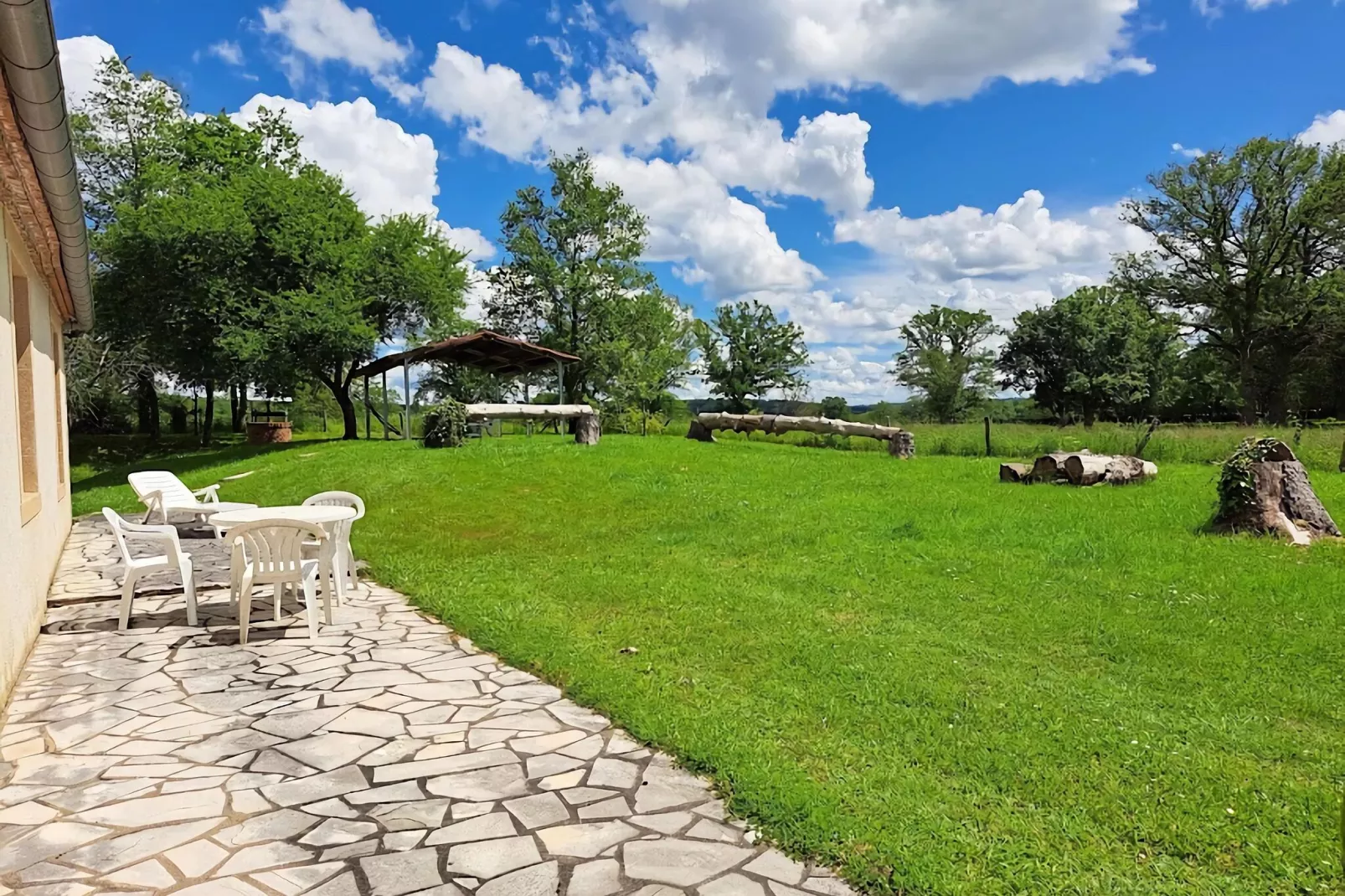 Maison de vacances -   VIEURE-View summer