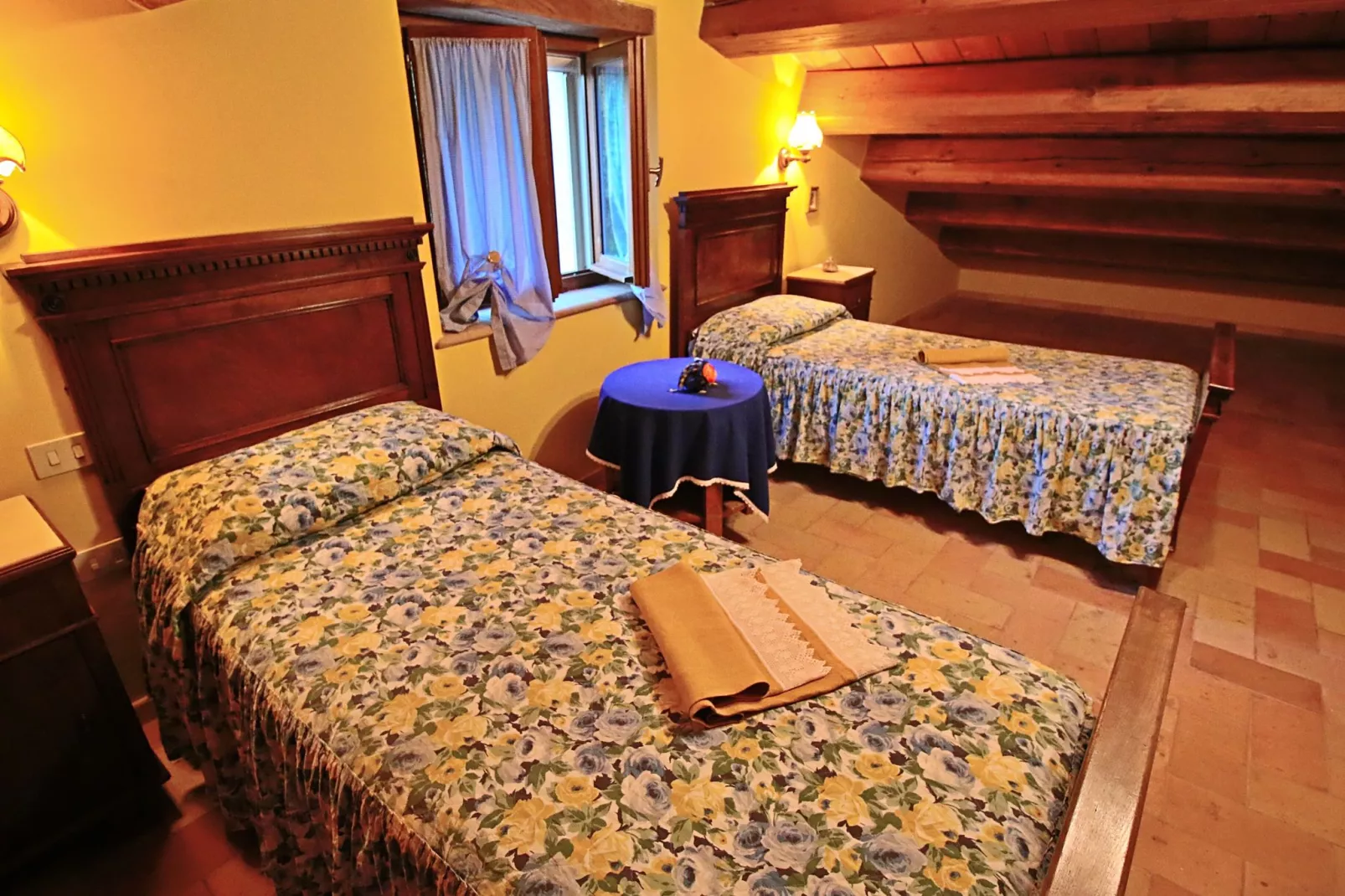 Casa Lella-Bedroom