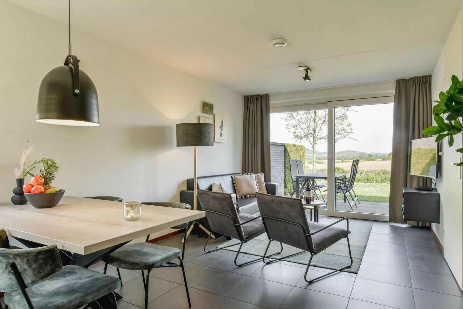 Vakantiepark Reevallis 4-Living room