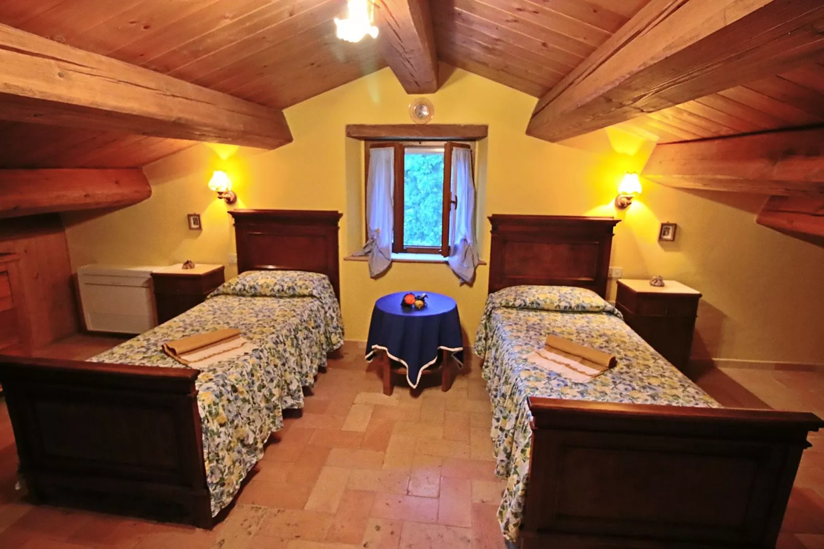 Casa Lella-Bedroom