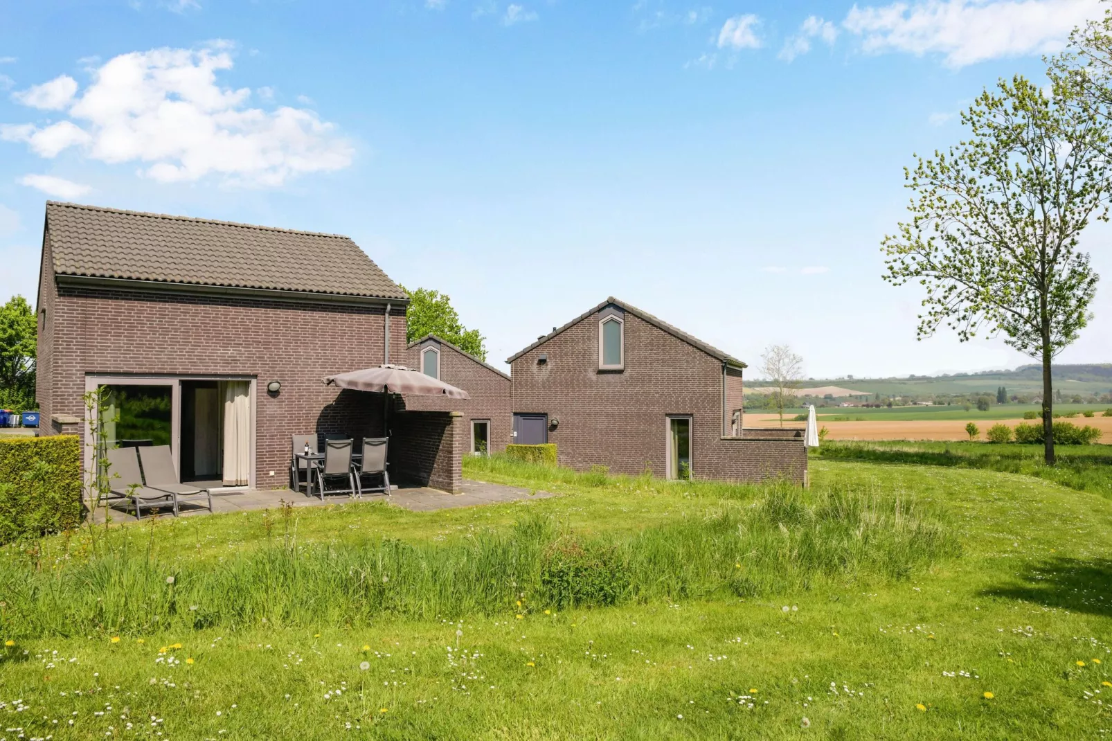 Vakantiepark Reevallis 5-Exterior summer