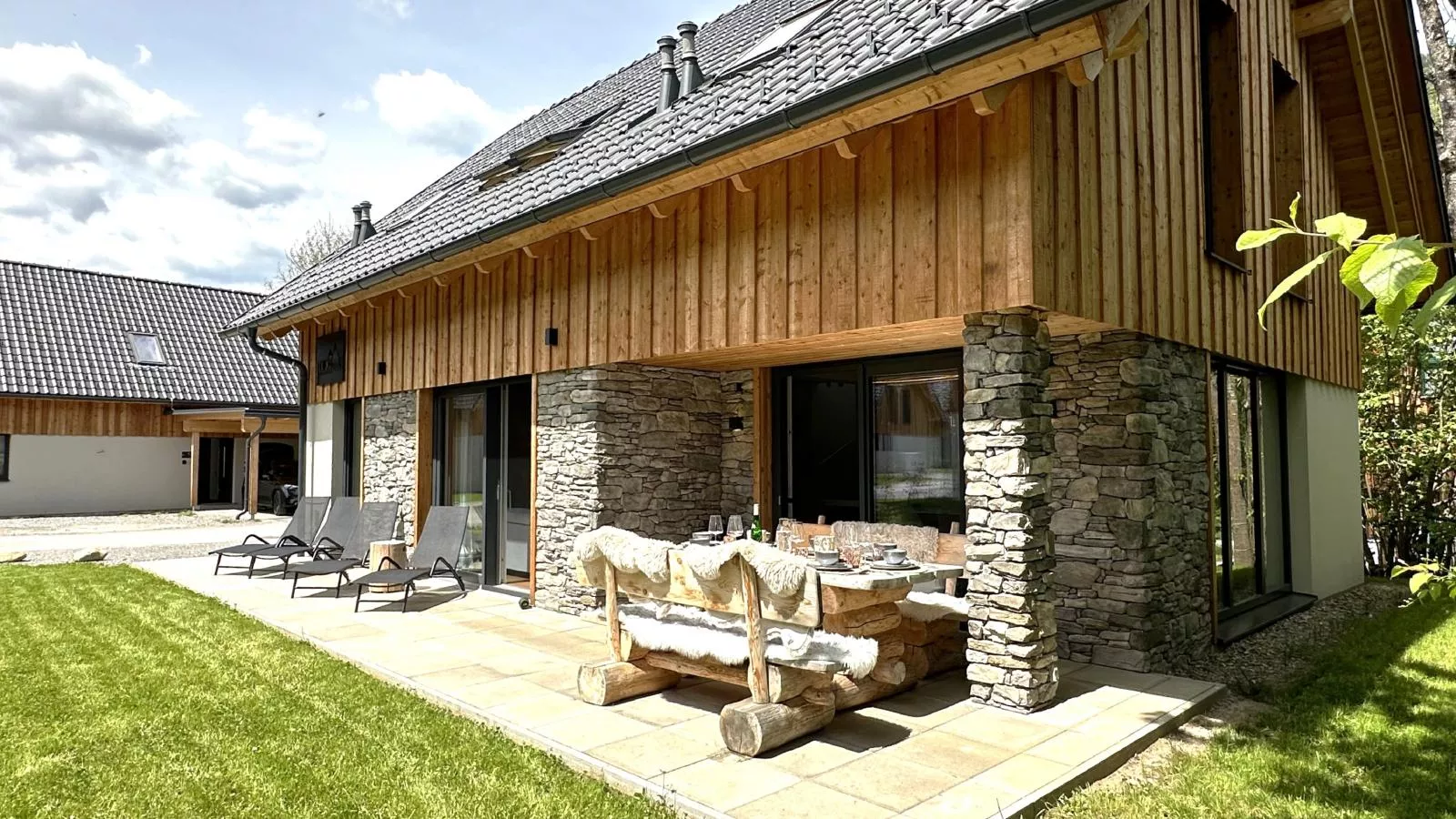 Mountain Chalet Luxx-Gardens summer
