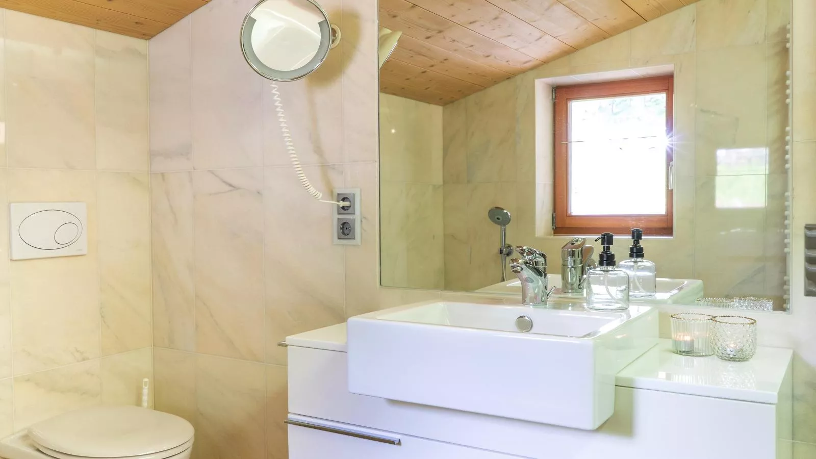 Katschberg 8-Bathroom