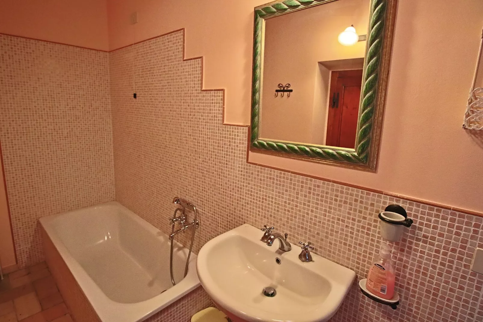 Casa Lella-Bathroom
