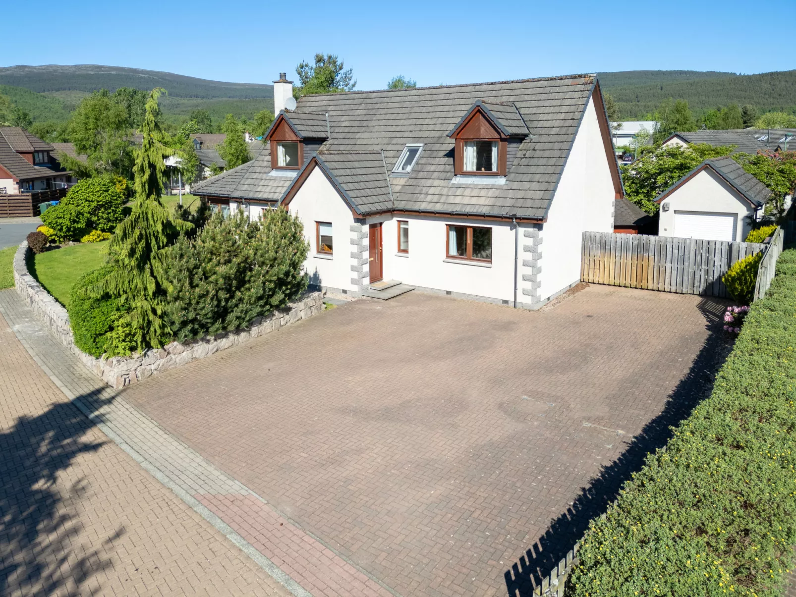 Craigmore Lodge-Draußen