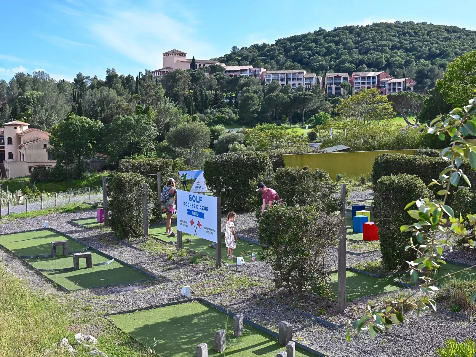Les Bastides (I2 047)-Outside
