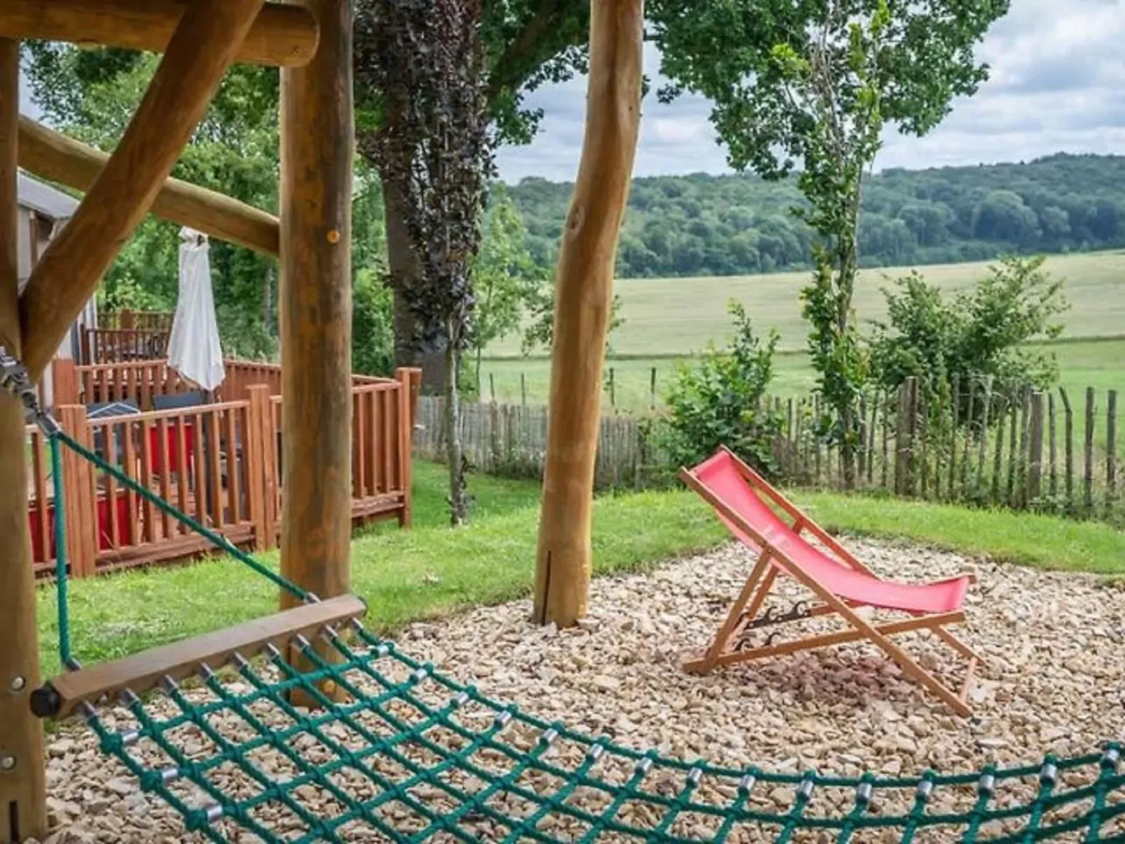 Lodge de Montagne (glamping tent)-Outside