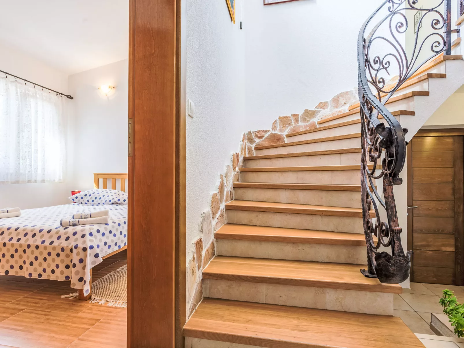 Vila Milančić-Inside