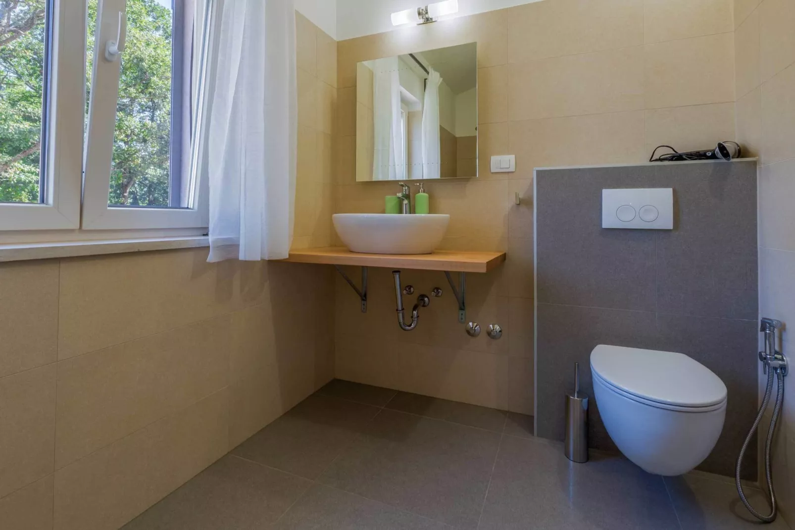 Villa Laura An-Badezimmer