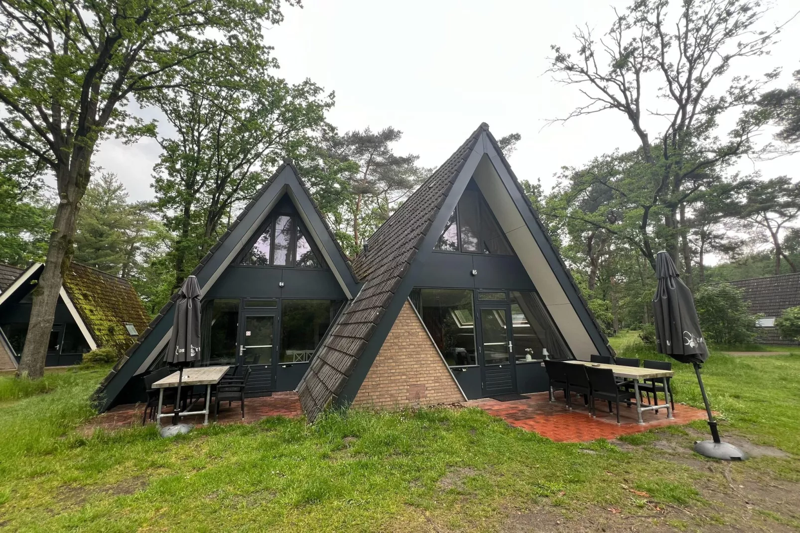 Combi bungalow Vosseven 84 & 85-Exterior summer