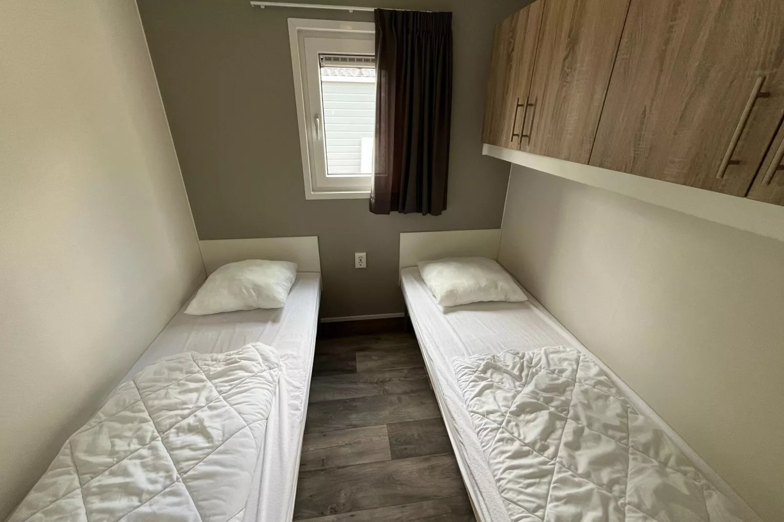 Vakantiepark Bergumermeer 11-Bedroom