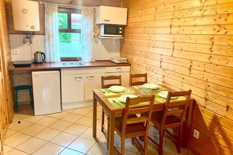 Domek STANDARD dla 4 osób Sarbinowo-Kitchen