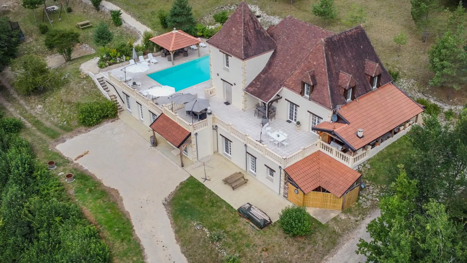 Villa Dorade-Exterior summer