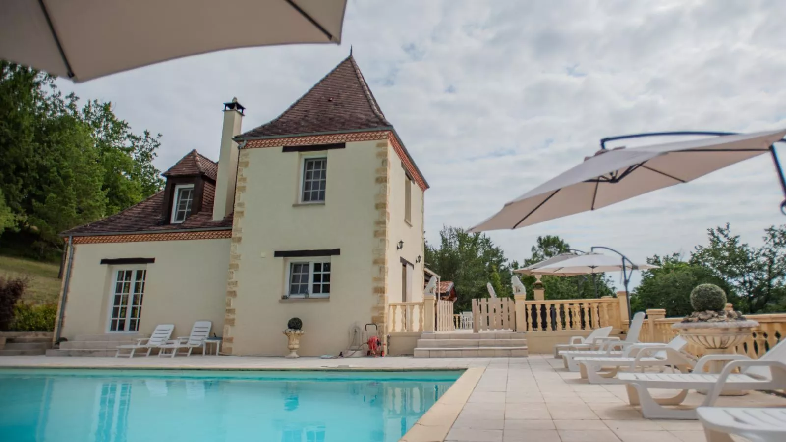Villa Dorade-Exterior summer