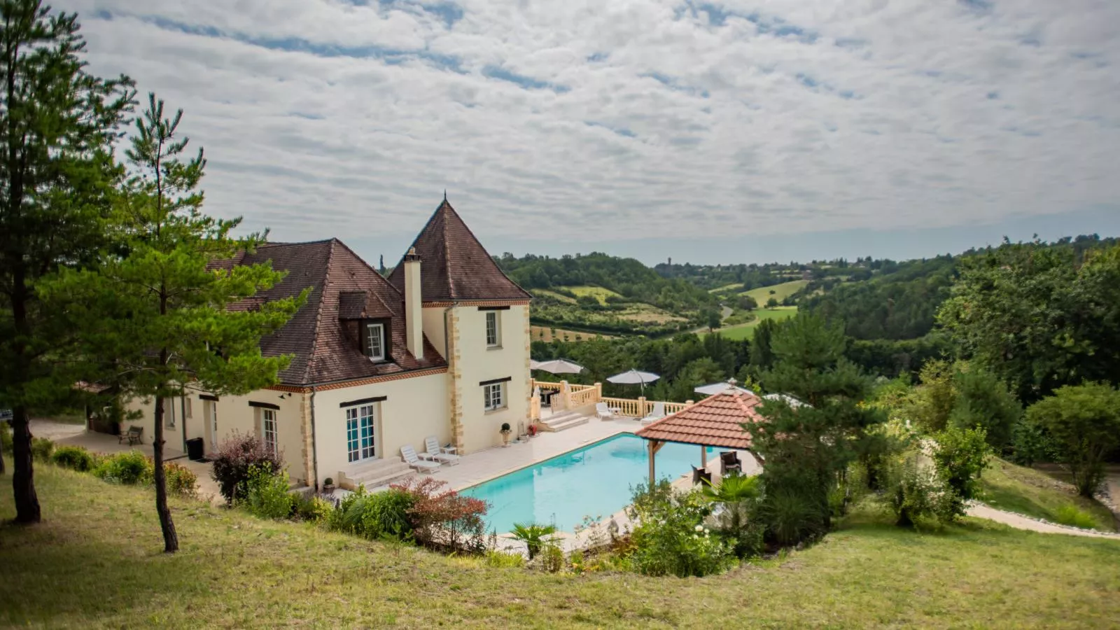 Villa Dorade-Exterior summer