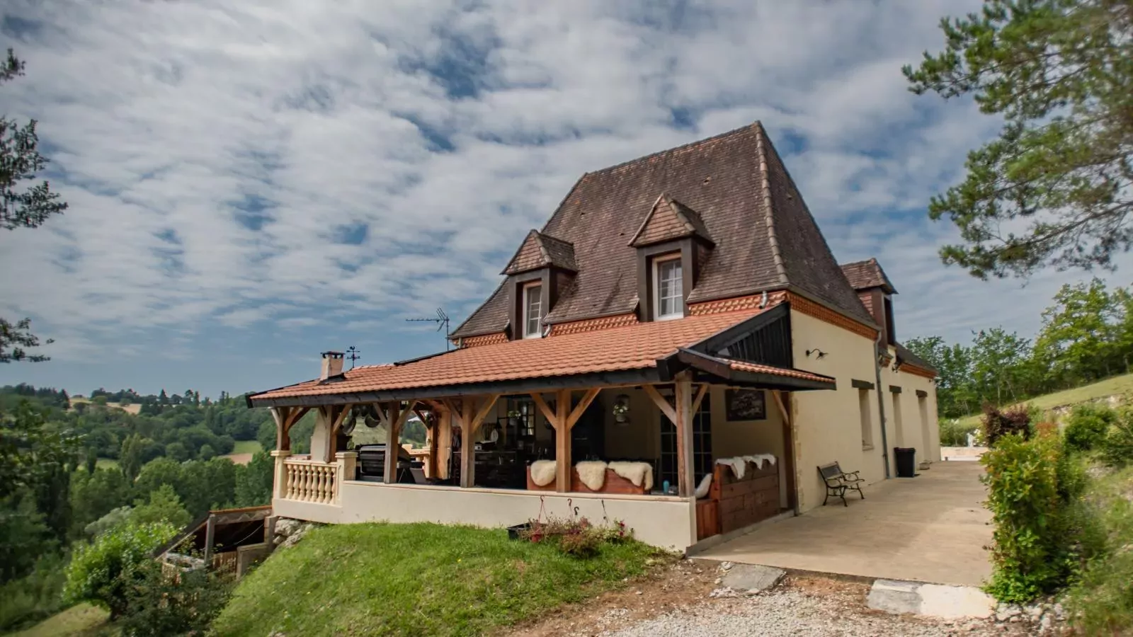 Villa Dorade-Exterior summer