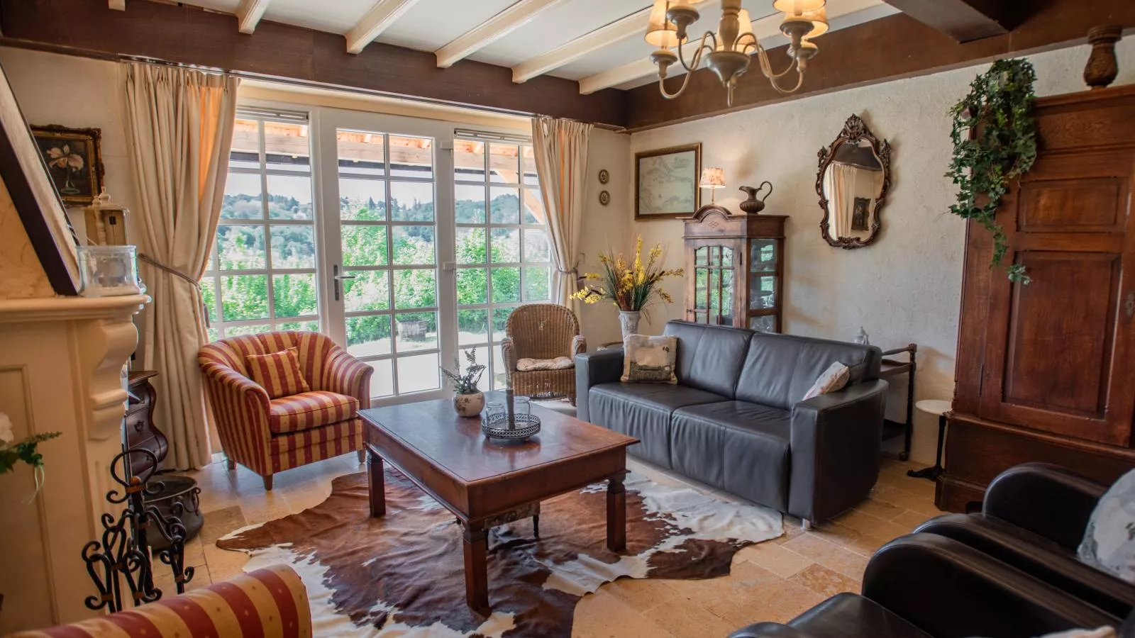 Villa Dorade-Living room