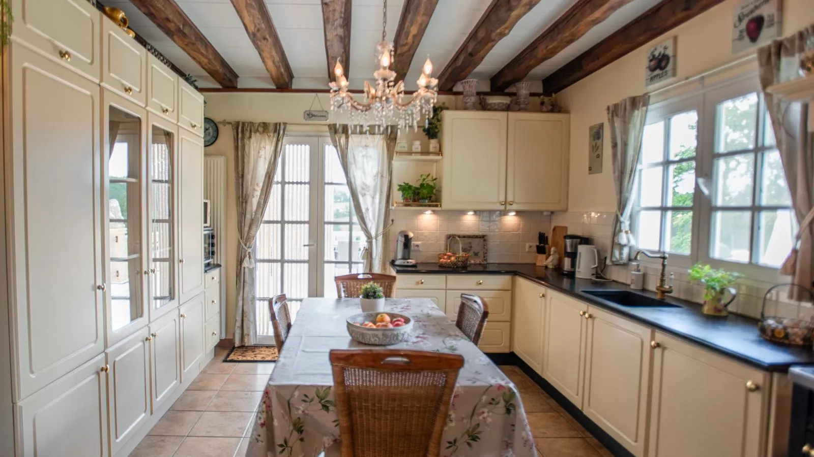 Villa Dorade-Kitchen
