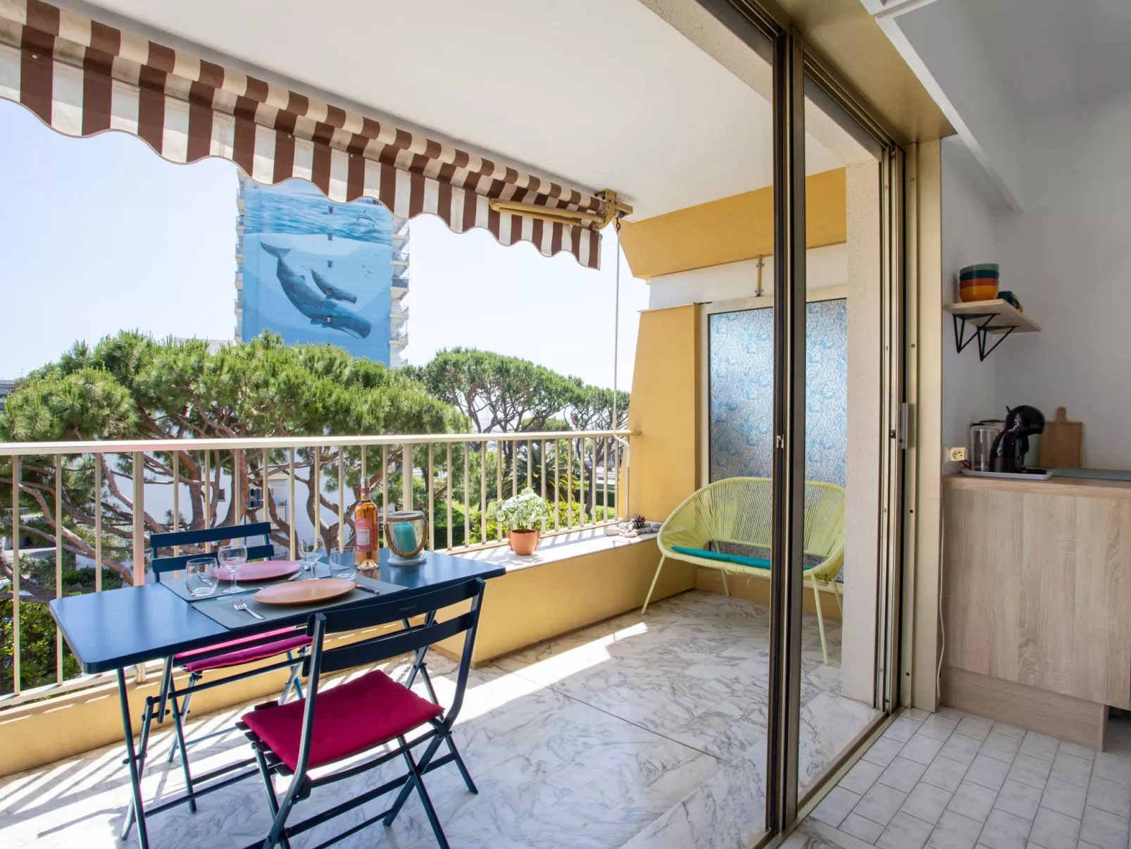 Le ponant-Outside