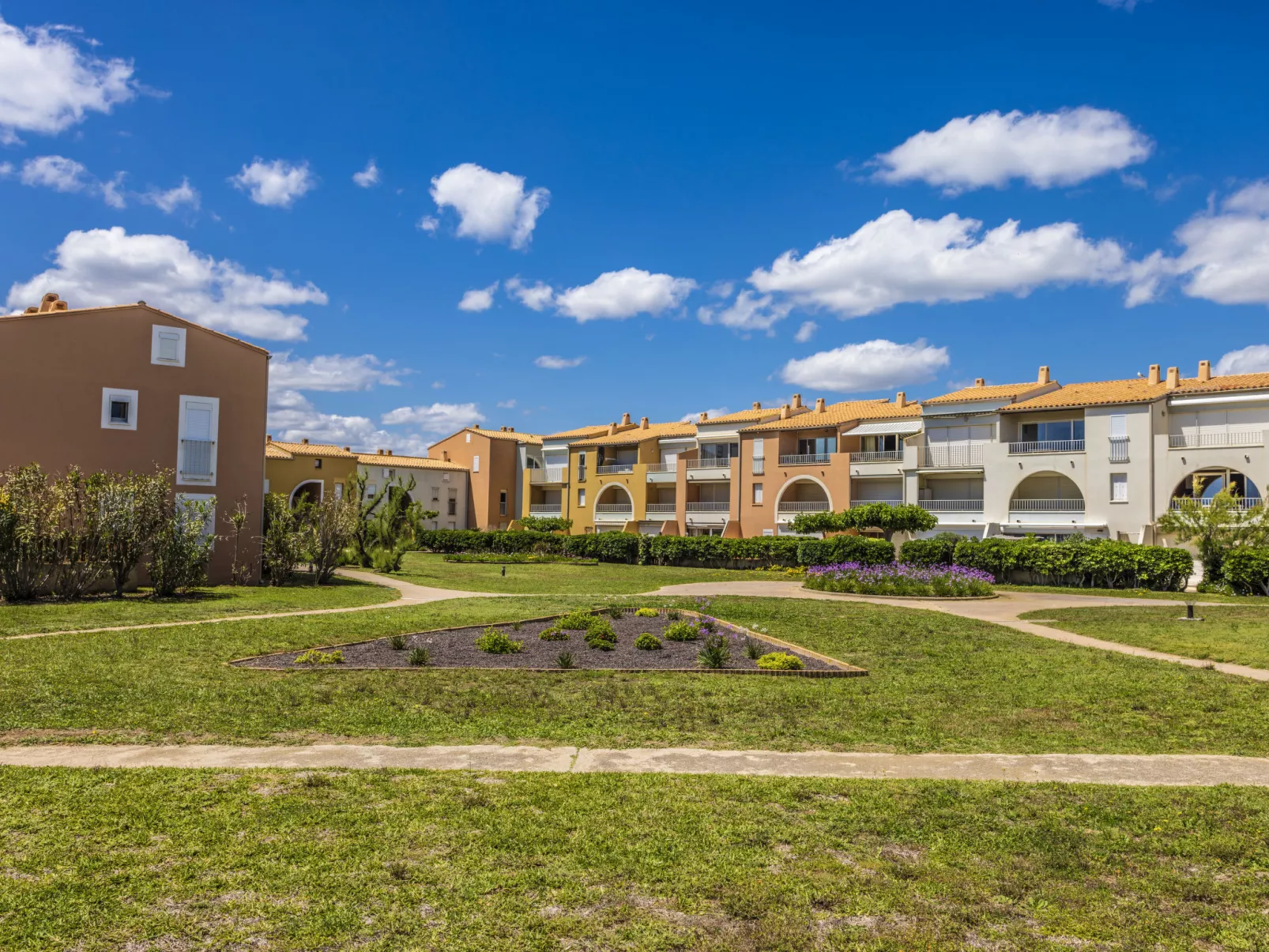Les Maisons sur la Plage-Outside