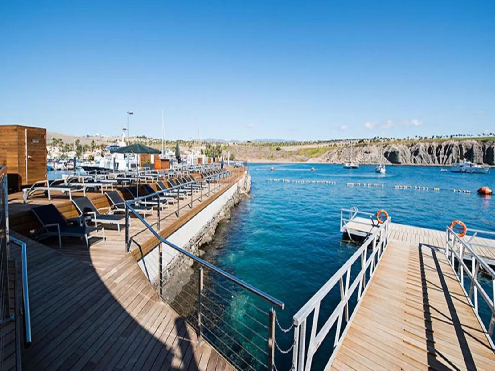 Marina Port 15-Outside