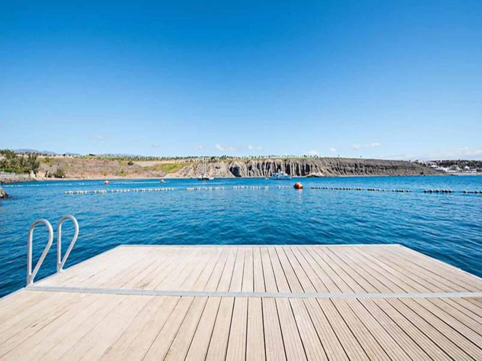 Marina Port 15-Outside