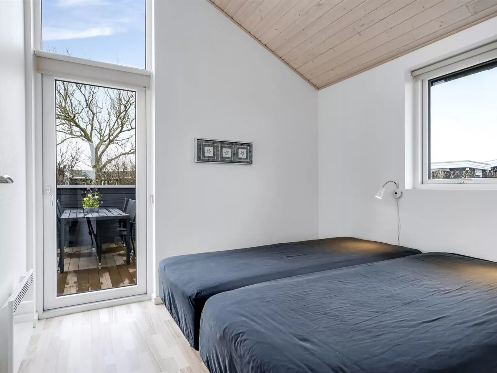 "Hedvig" - 70m from the sea-Inside