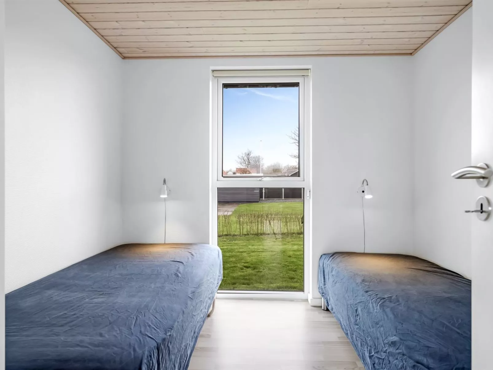 "Hedvig" - 70m from the sea-Inside