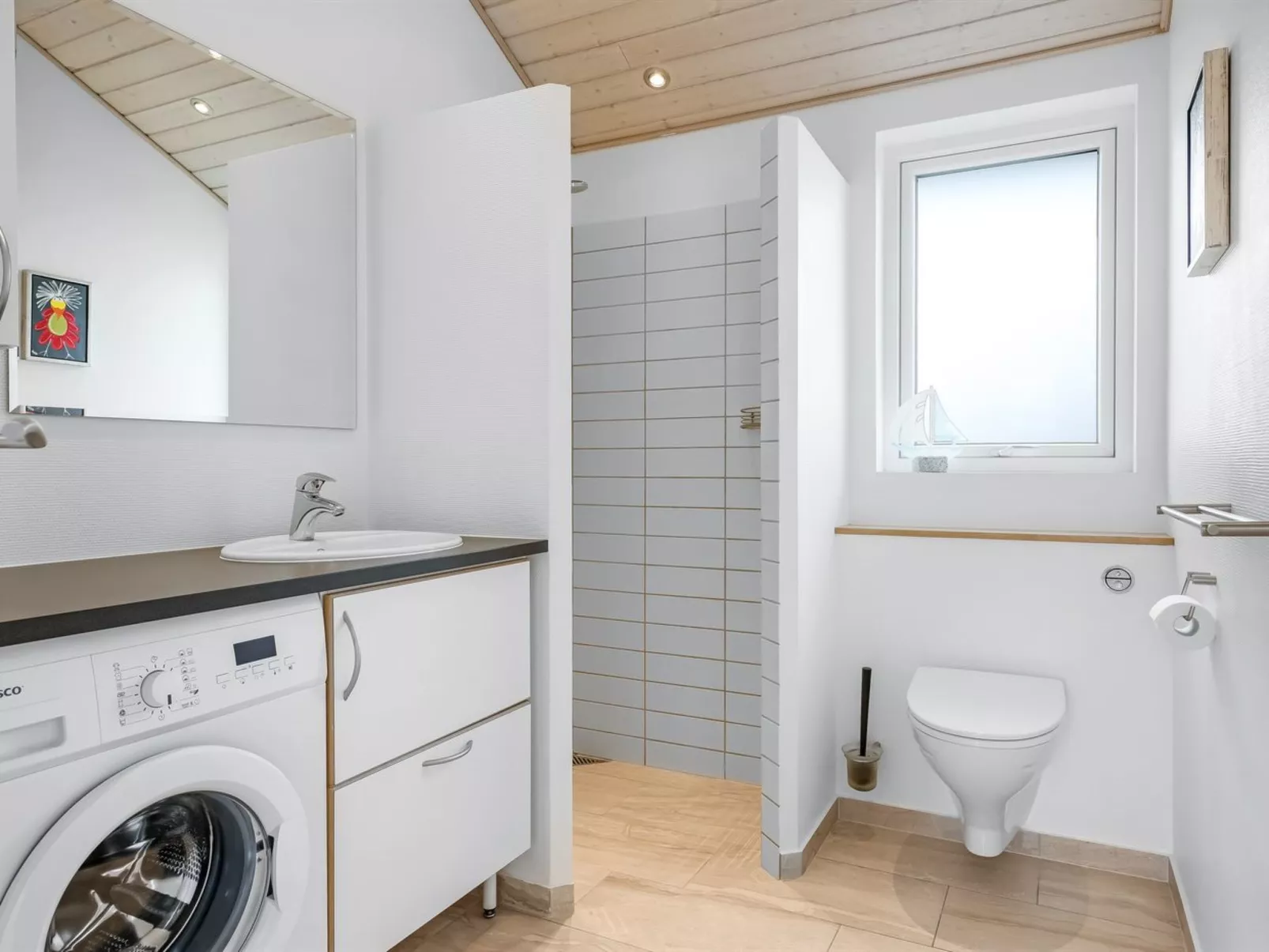 "Hedvig" - 70m from the sea-Inside